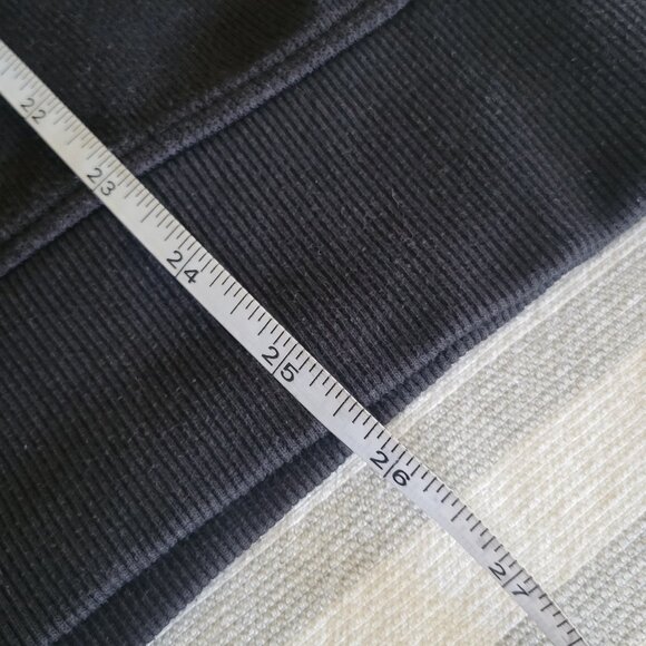 Van Heusen Mens 1/4 Zip Black Cotton Blend Sweater - Picture 9 of 10